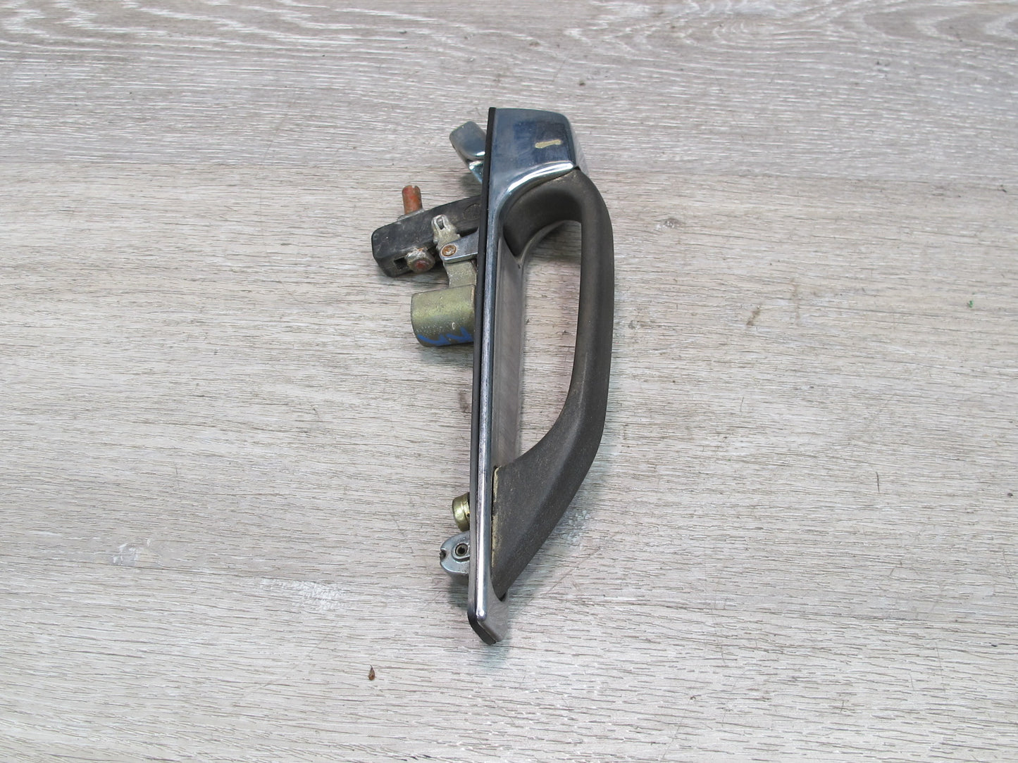 75-85 Mercedes W123 Set of 2 Rear Left & Right Door Exterior Handle OEM