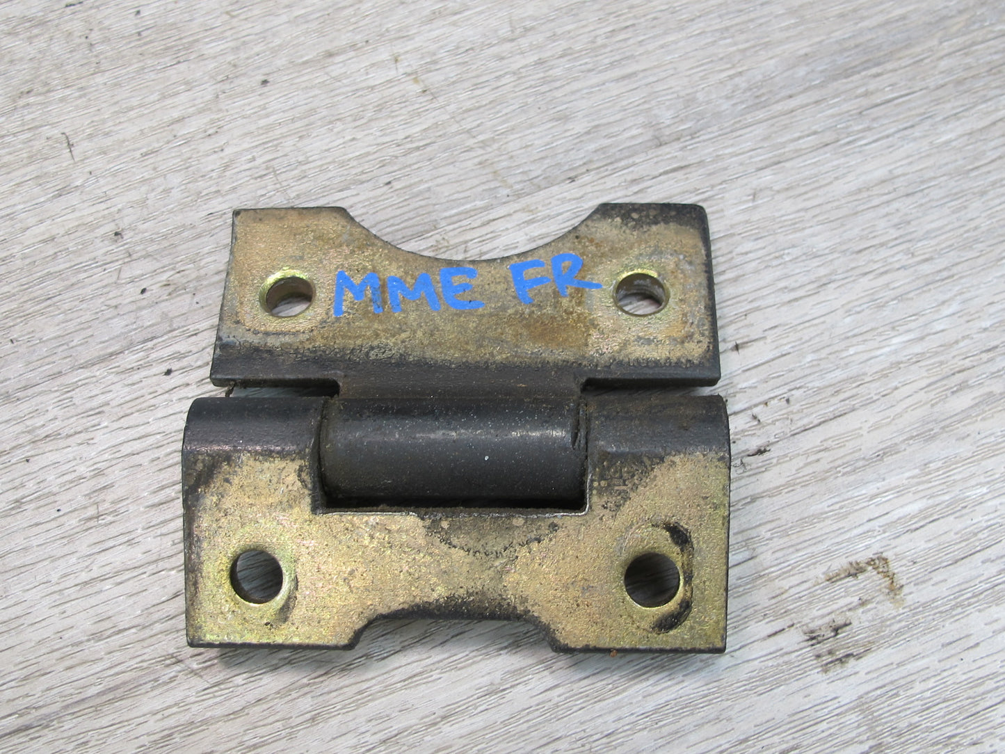 75-85 Mercedes W123 Set of 4 Front Left & Right Door Hinge OEM