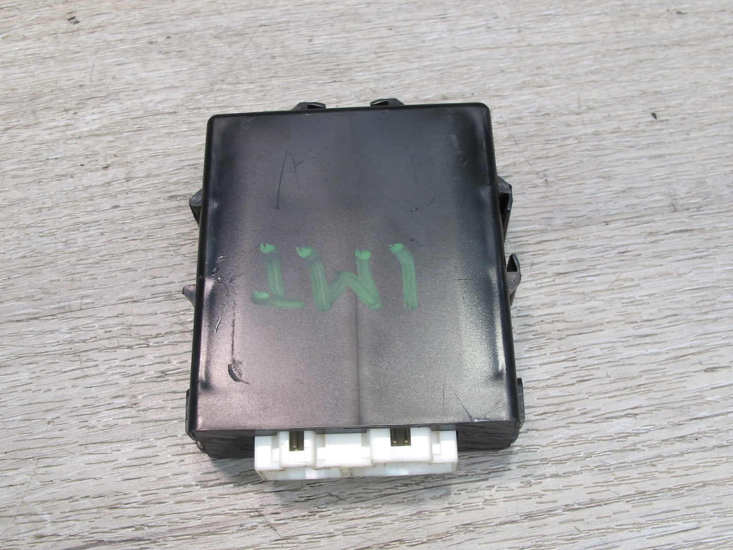 91-93 Dodge Stealth 3000GT Theft-locking Control Module Unit MB629052 OEM