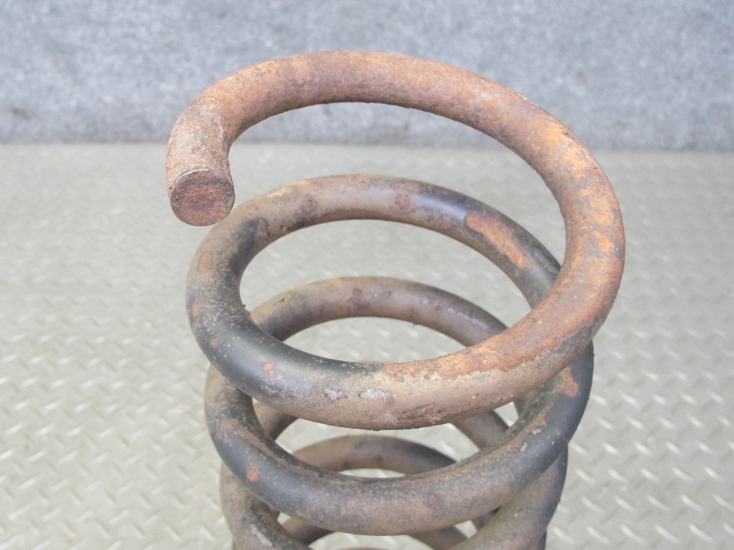 94-99 Mercedes W140 S320 Set of 2 Front Left & Right Suspension Coil Spring OEM