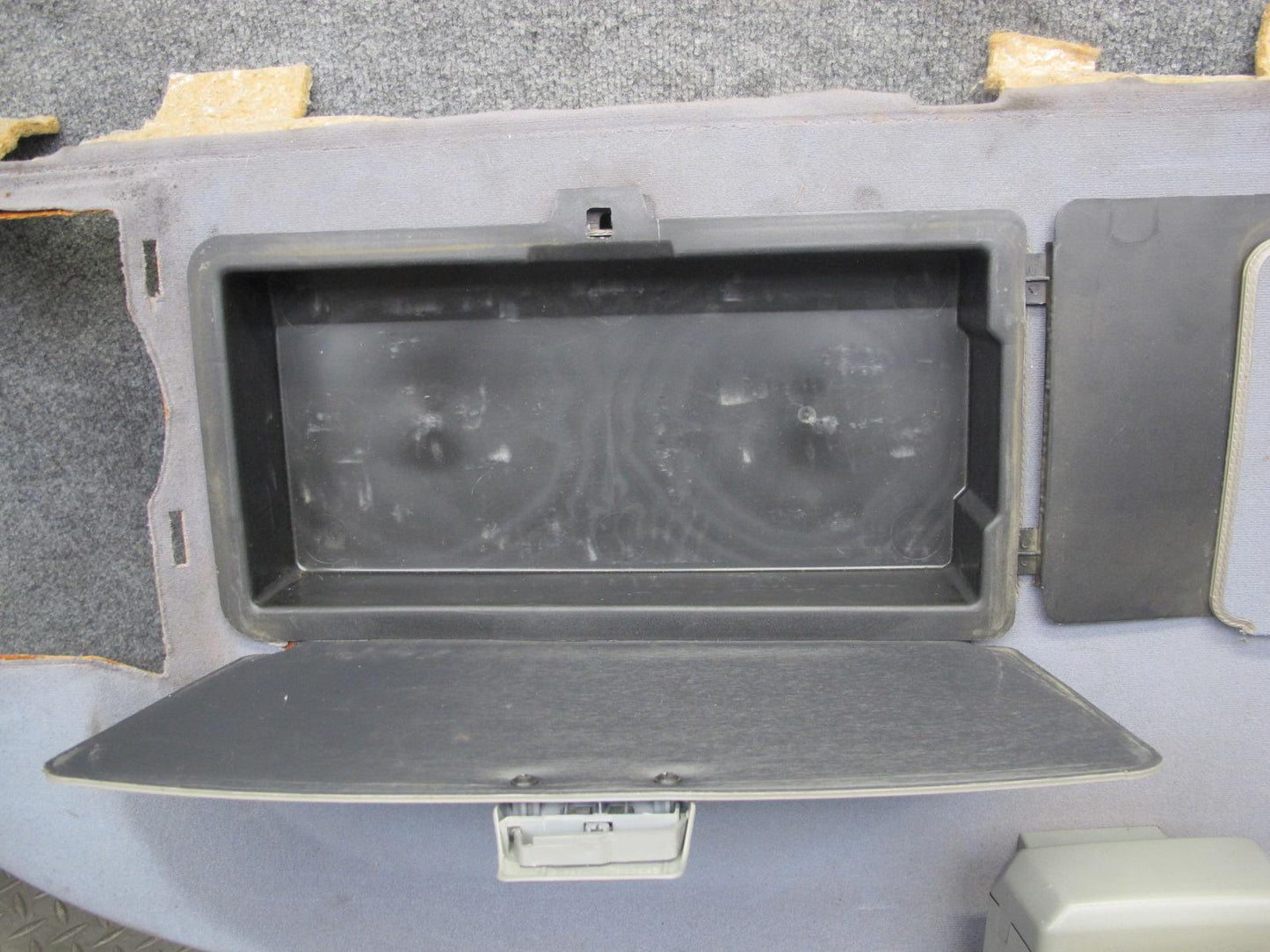 86-91 Mercedes W126 Rear Parcel Shelf Compartment Storage Panel w Brake Light