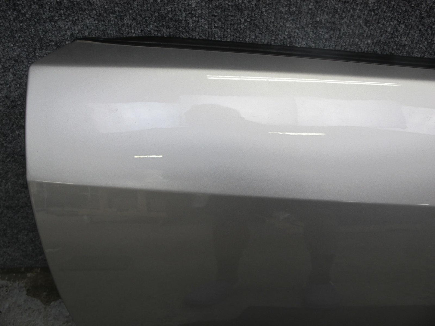 2004-2009 Cadillac XLR Front Right Passenger Side Door Shell Frame Panel Silver
