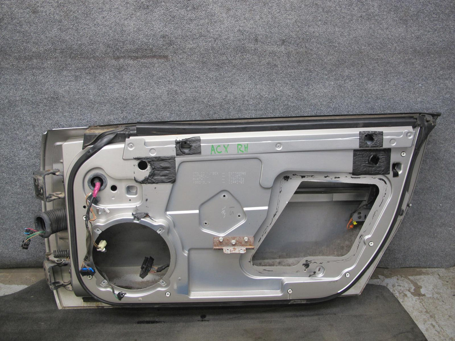 2004-2009 Cadillac XLR Front Right Passenger Side Door Shell Frame Panel Silver