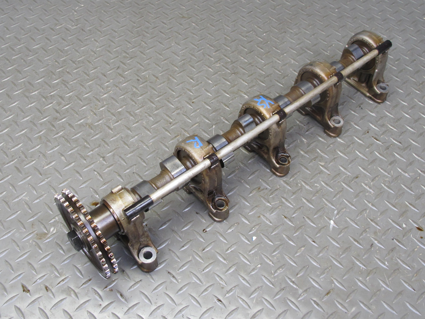 86-91 Mercedes W126 560SEC 560SEL M117 Engine Right Camshaft Assembly OEM