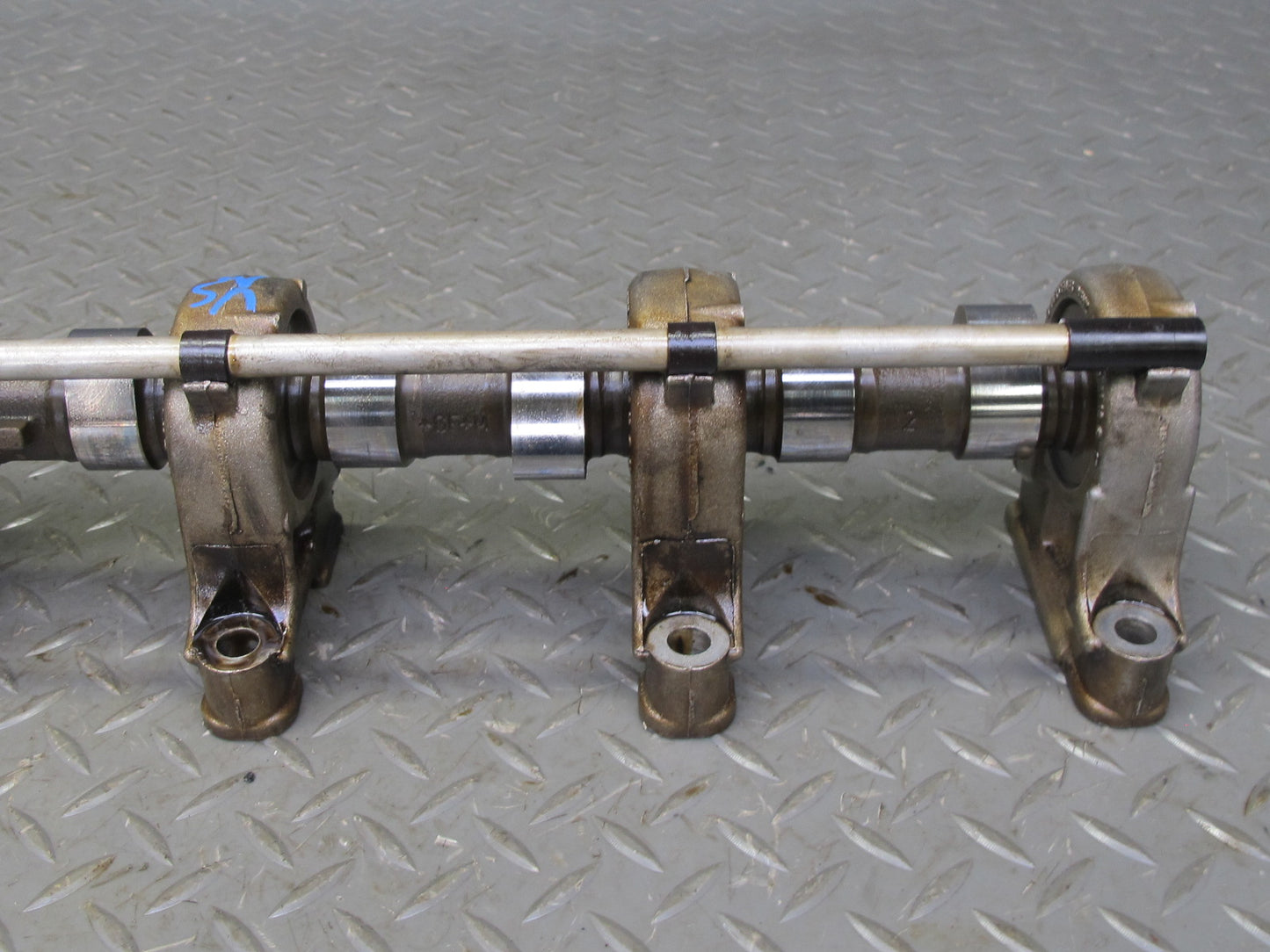 86-91 Mercedes W126 560SEC 560SEL M117 Engine Right Camshaft Assembly OEM