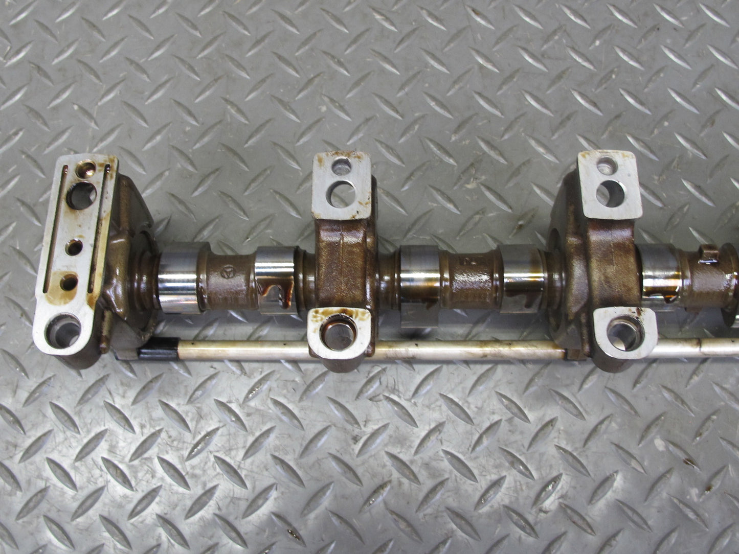 86-91 Mercedes W126 560SEC 560SEL M117 Engine Right Camshaft Assembly OEM