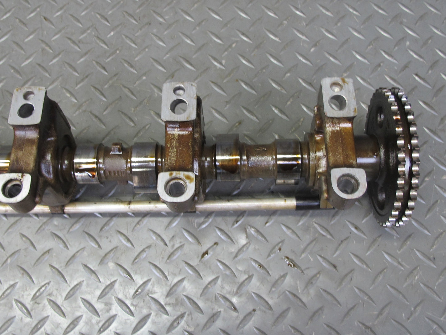 86-91 Mercedes W126 560SEC 560SEL M117 Engine Right Camshaft Assembly OEM