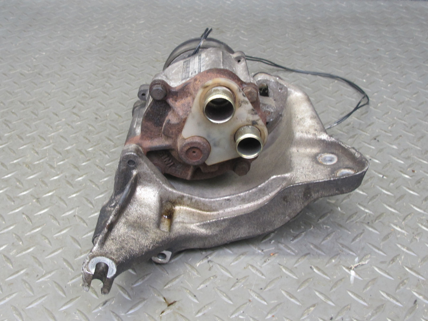 86-91 Mercedes W126 Air Injection Smog Pump 0001400885 OEM