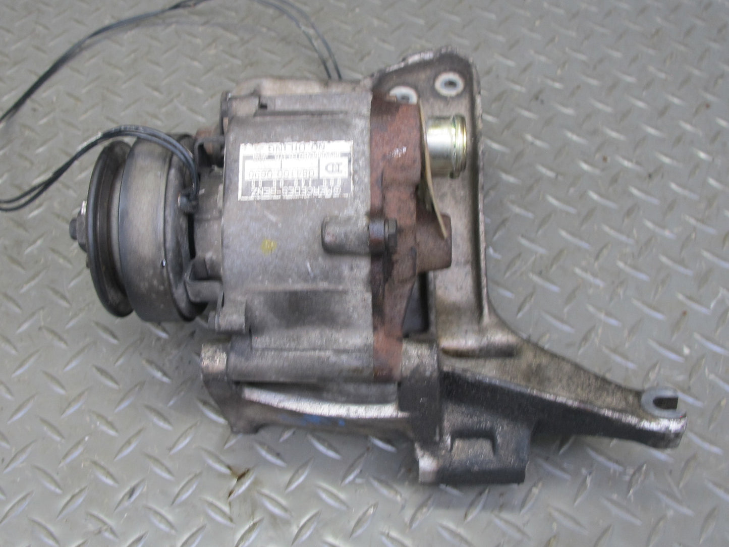 86-91 Mercedes W126 Air Injection Smog Pump 0001400885 OEM