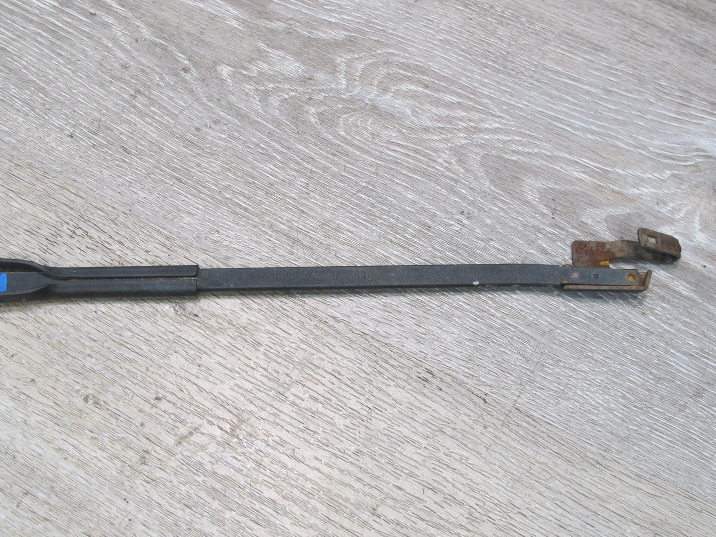 91-92 Toyota MR2 SW21L Set of 2 Left & Right Front Windshield Wiper Arm OEM