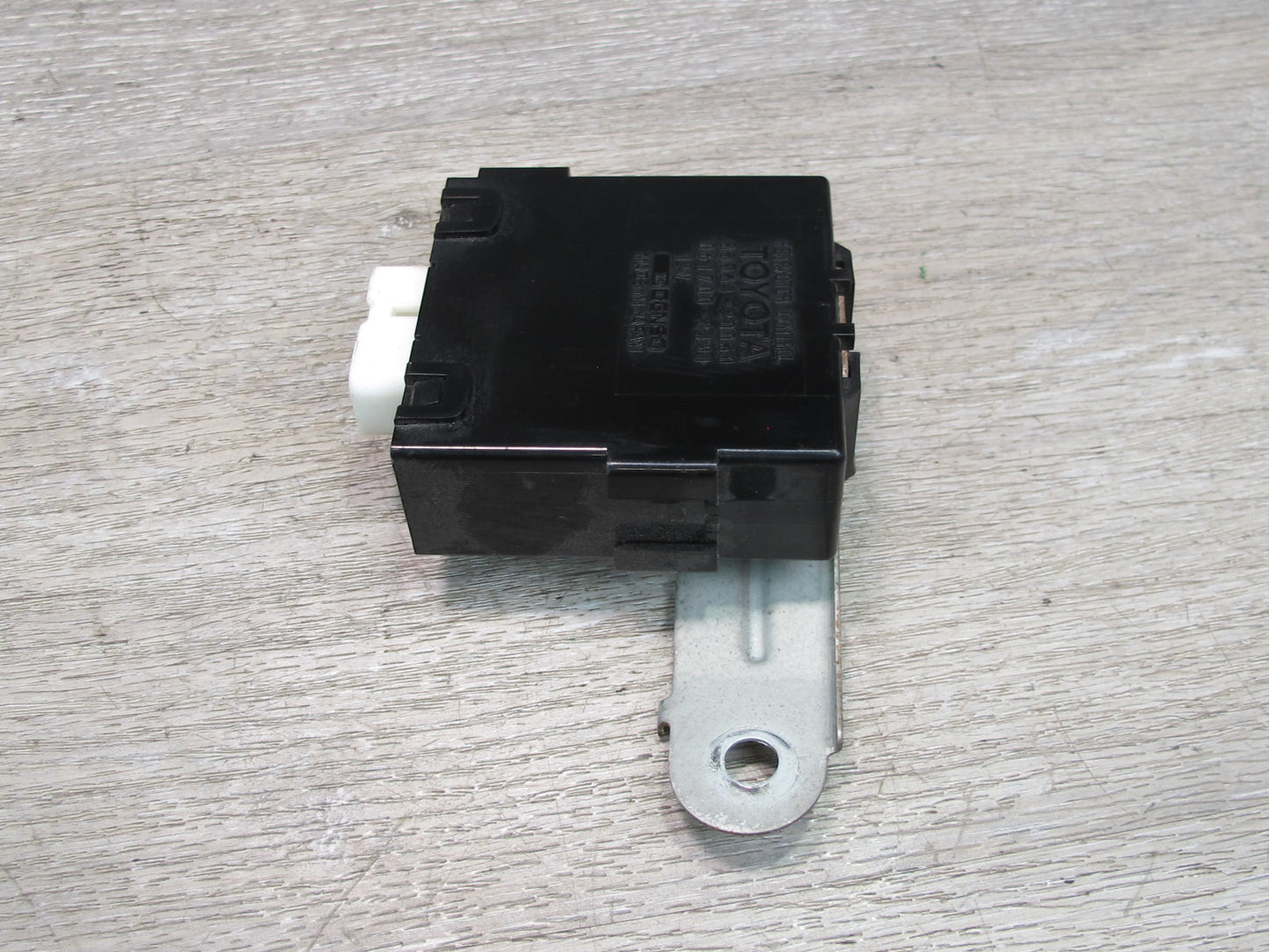 91-92 Toyota SW21L MR2 Headlight Retractor Control Module 85964-20050 OEM