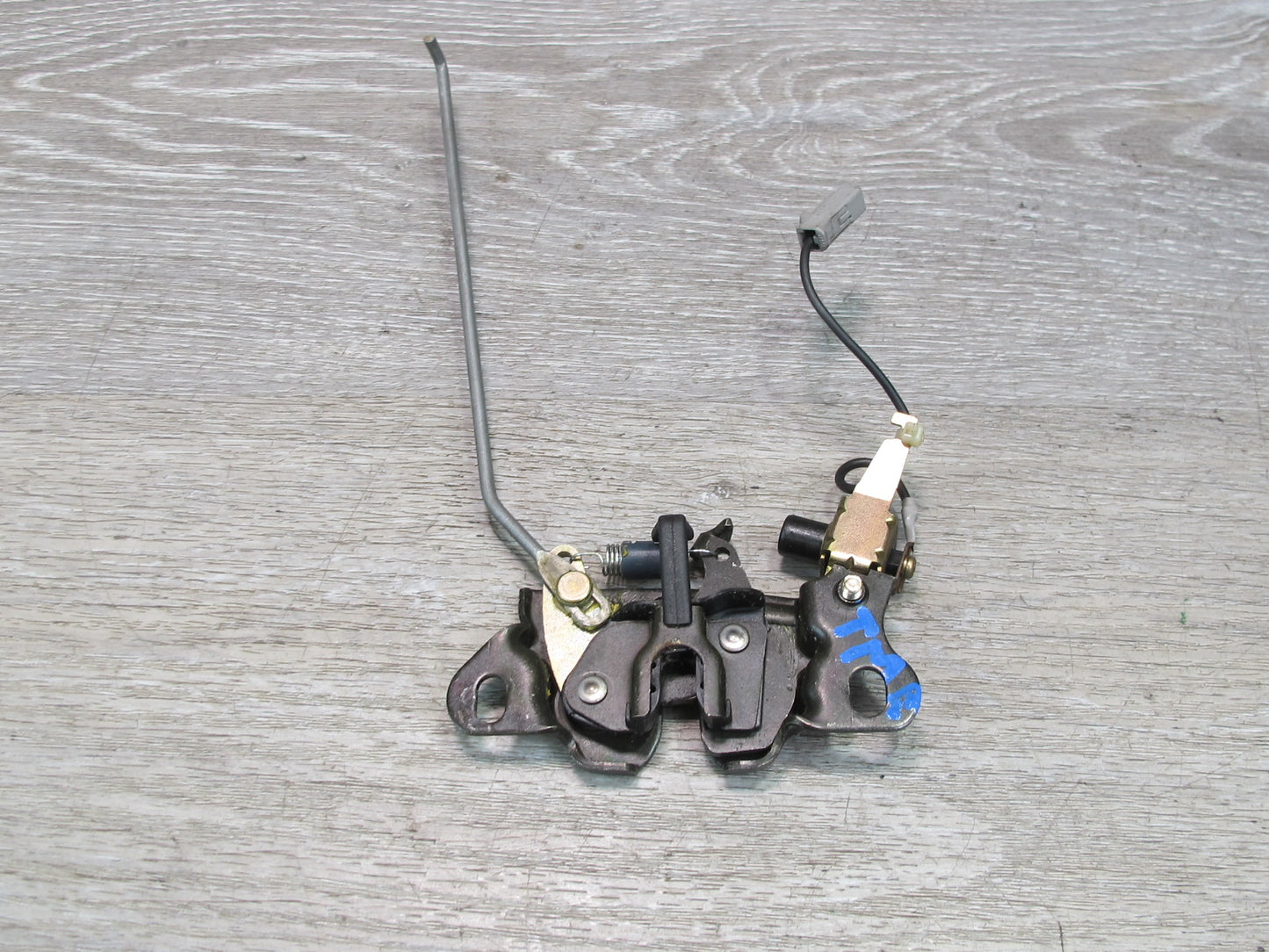 91-95 Toyota MR2 SW21L Rear Trunk Lid Lock Latch OEM
