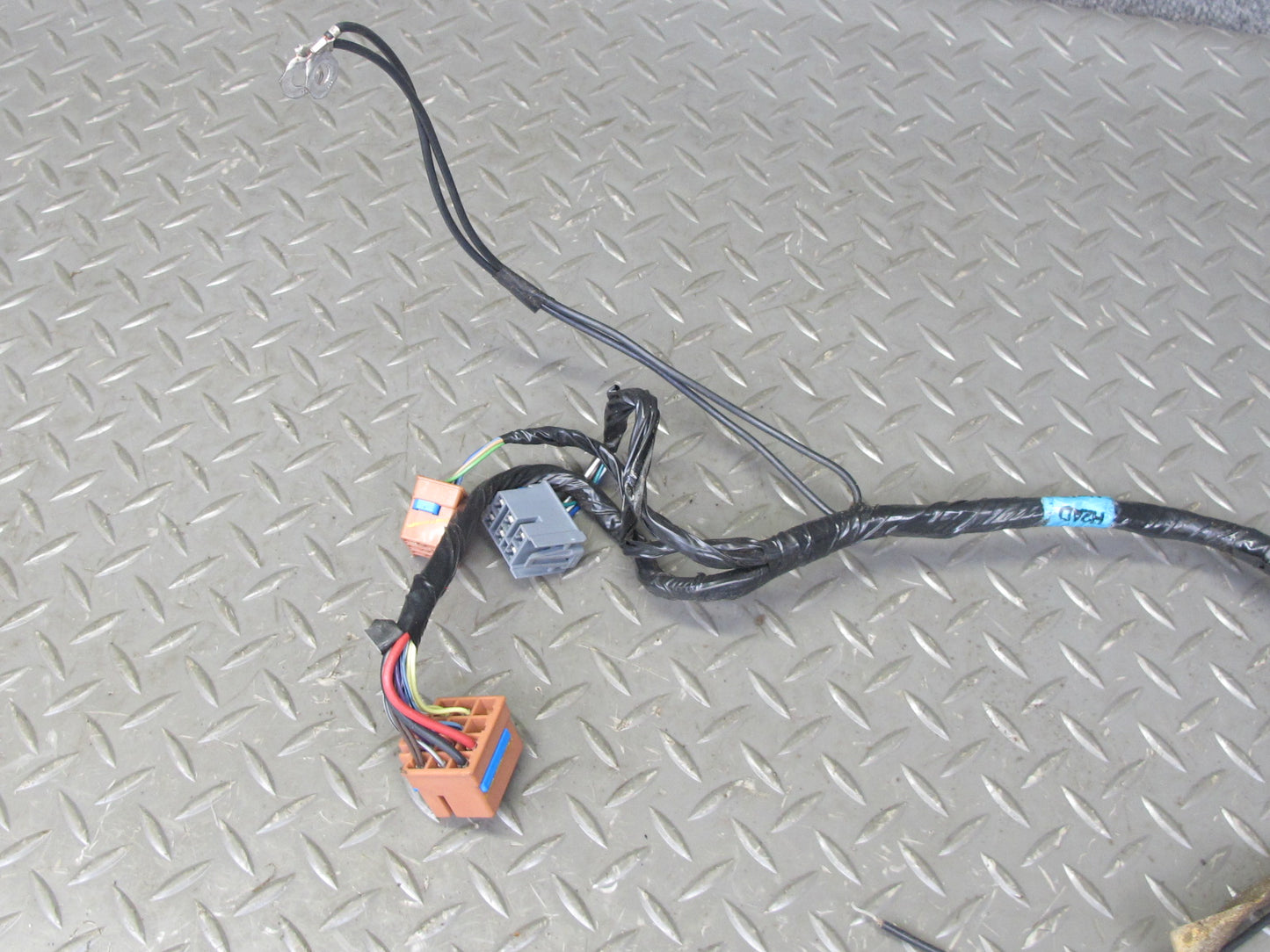 2003-2009 Hummer H2 Hvac A/C Air Heater Door Flap Actuator Motor W/ Wire Set