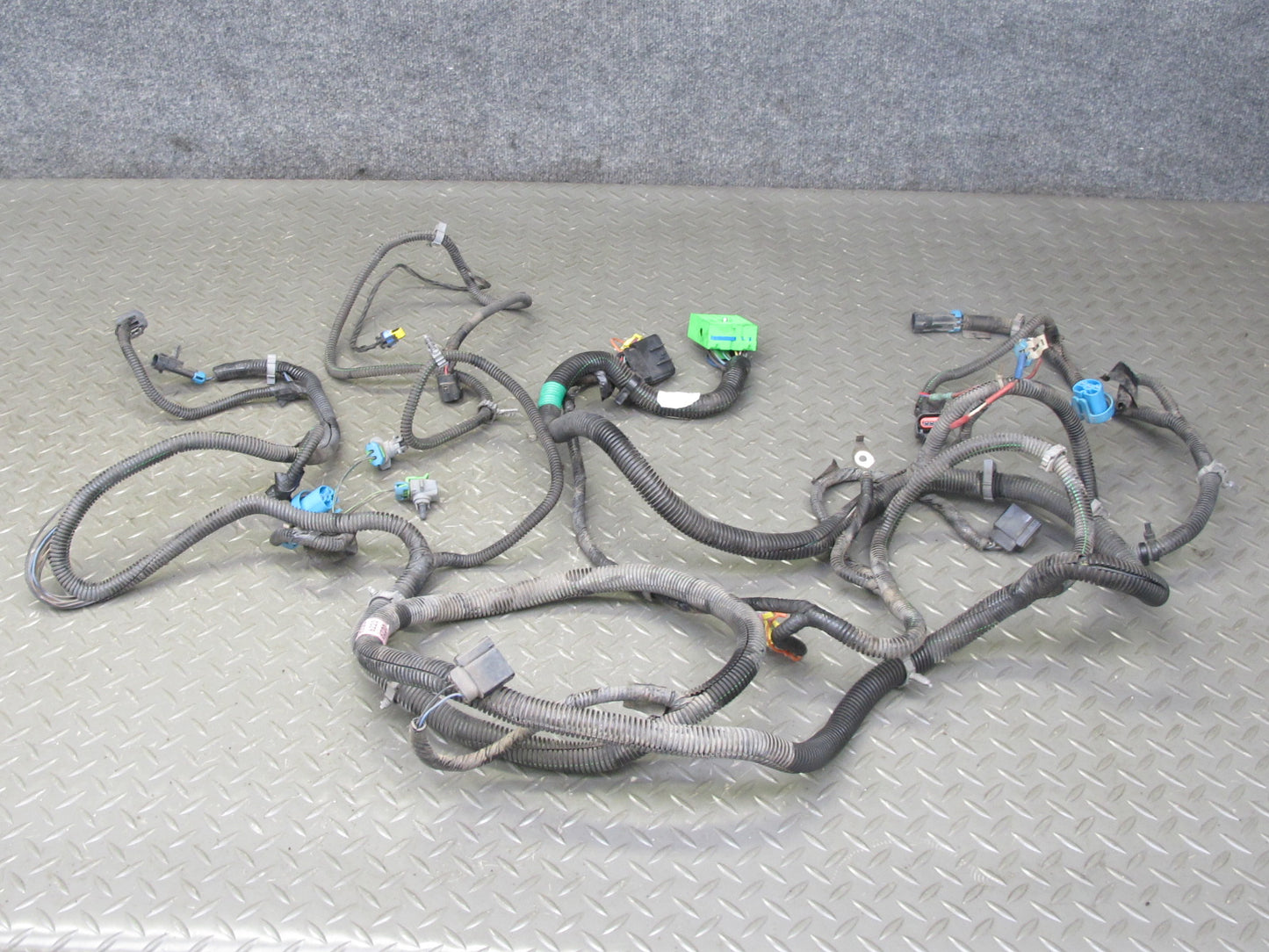 2003-2005 Hummer H2 Front Headlight Lamp Wire Wiring Harness 15186220