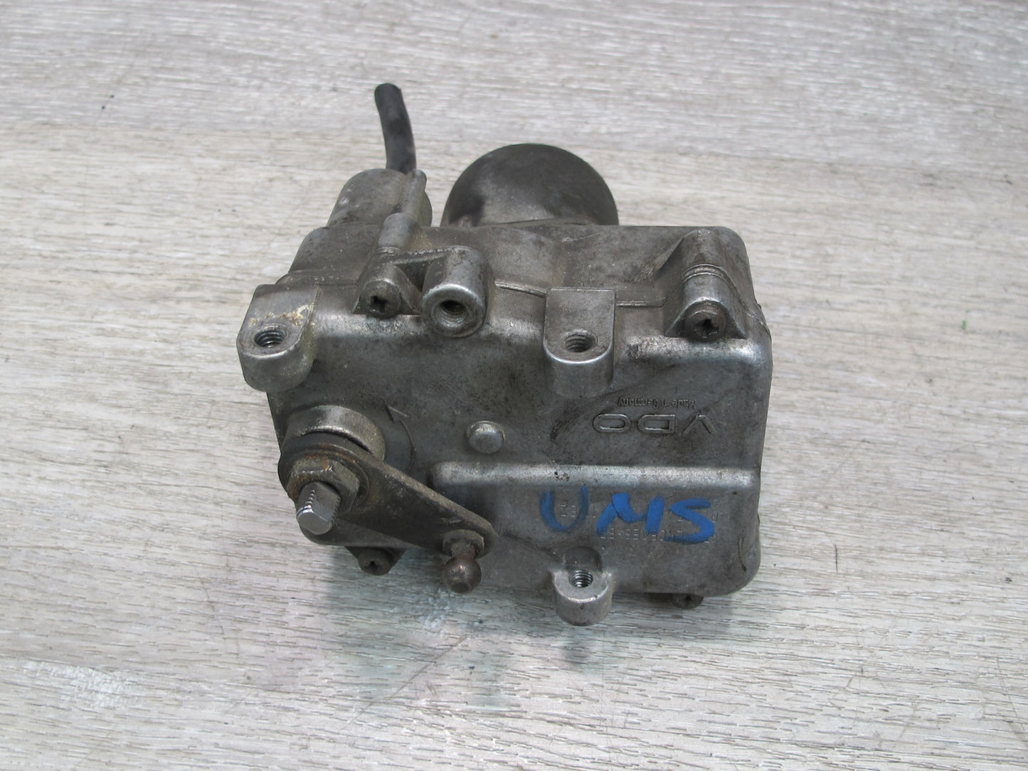 86-91 Mercedes W126 Cruise Control Actuator Motor 0015457532 OEM