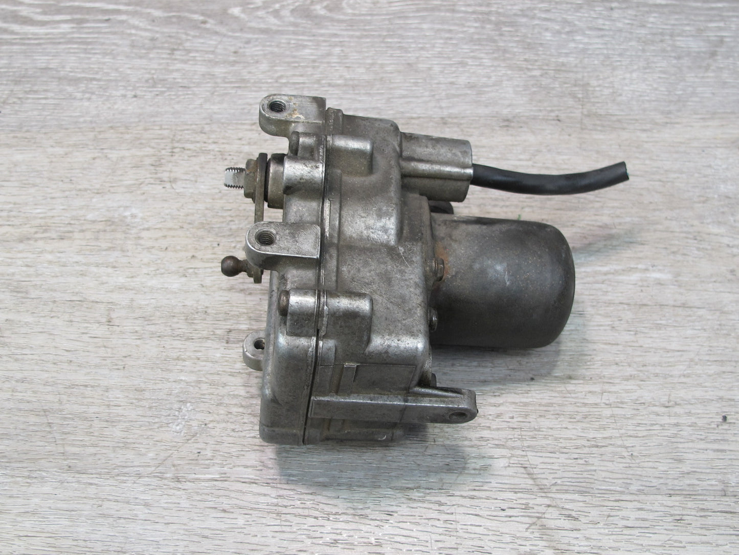 86-91 Mercedes W126 Cruise Control Actuator Motor 0015457532 OEM