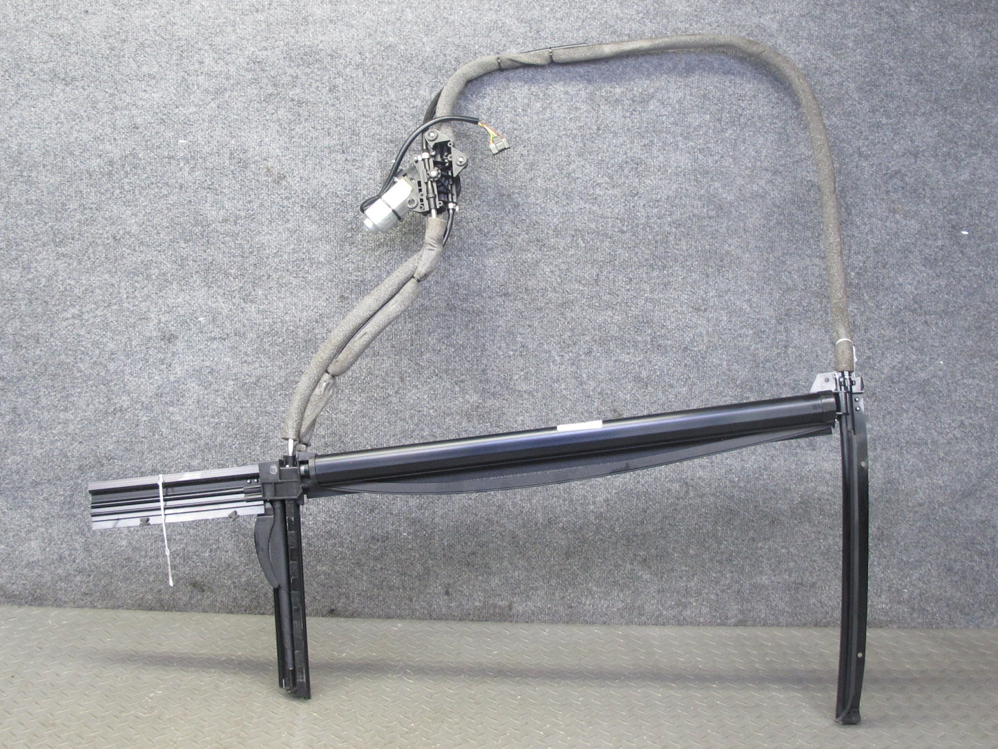 07-13 Mercedes W221 S-class Rear Left Door Sun Shade Sunshade 2218100520 OEM