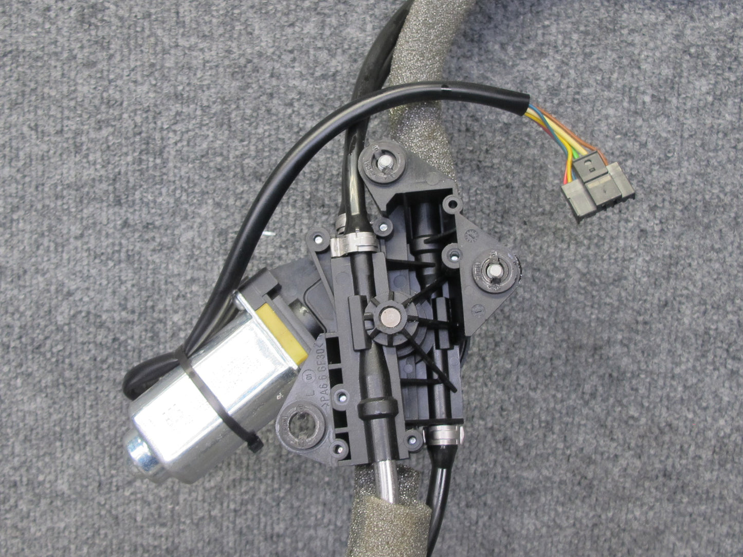 07-13 Mercedes W221 S-class Rear Left Door Sun Shade Sunshade 2218100520 OEM