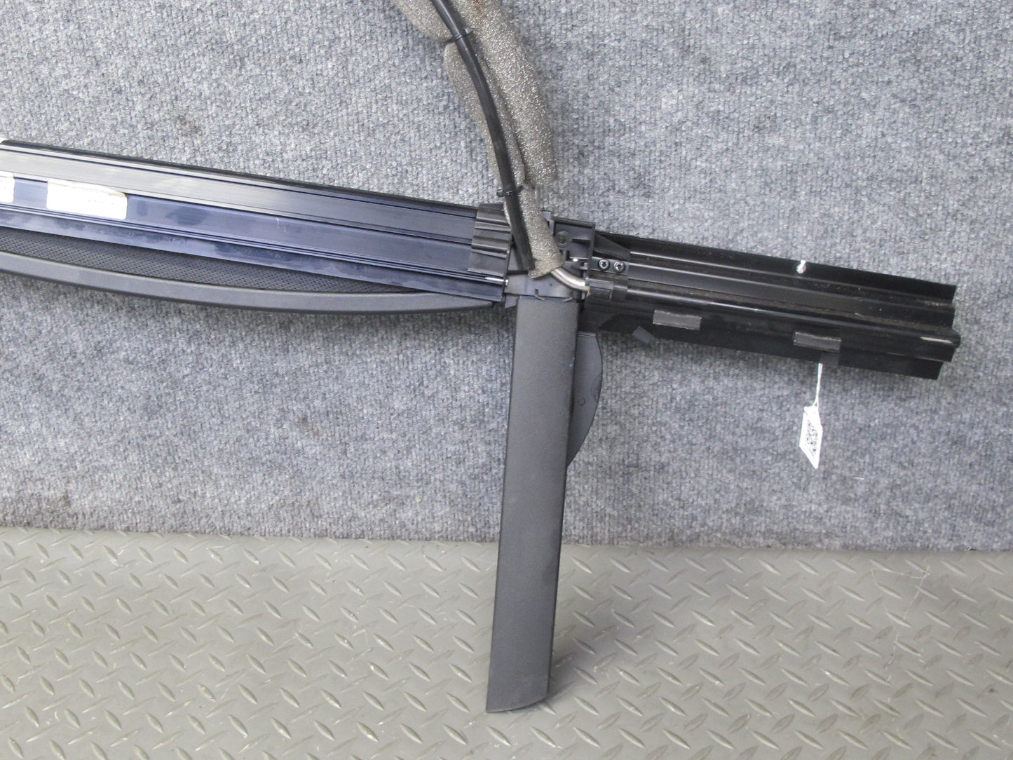 07-13 Mercedes W221 S-class Rear Left Door Sun Shade Sunshade 2218100520 OEM