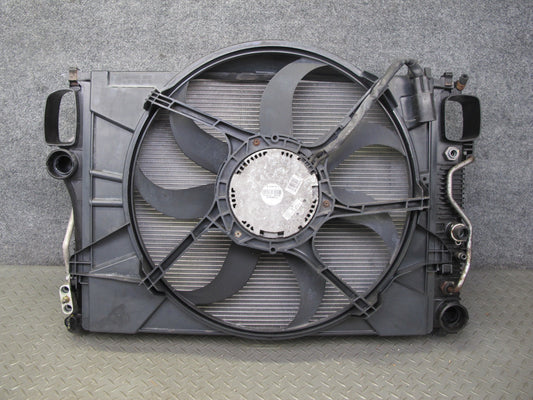 07-09 Mercedes W221 S550 AWD Engine Cooling Radiator AC Condenser Fan Shroud OEM