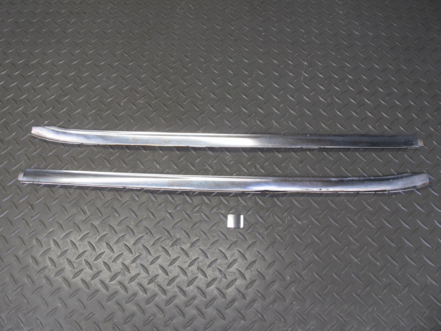 86-91 Mercedes W126 Sedan Front Windshield A Pillar Chrome Trim Molding Set OEM