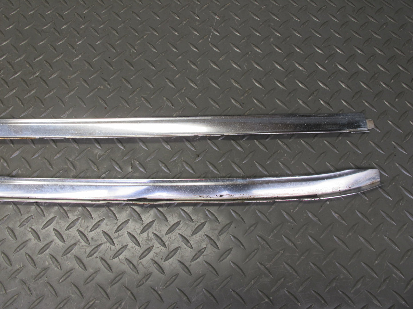 86-91 Mercedes W126 Sedan Front Windshield A Pillar Chrome Trim Molding Set OEM