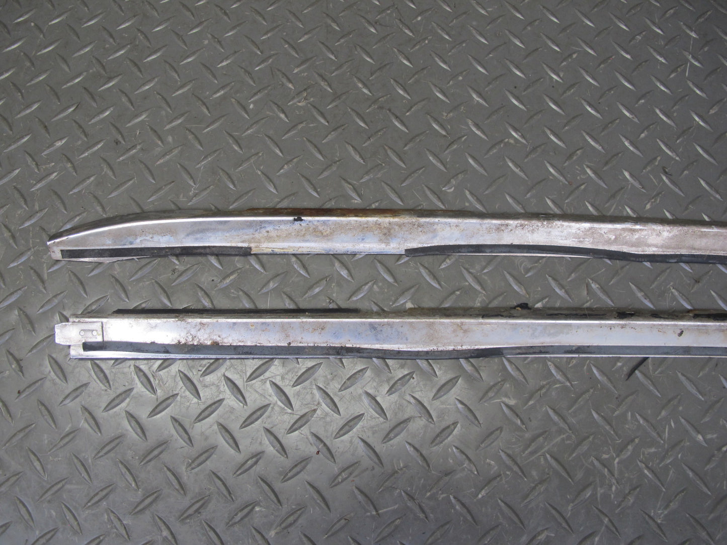 86-91 Mercedes W126 Sedan Front Windshield A Pillar Chrome Trim Molding Set OEM