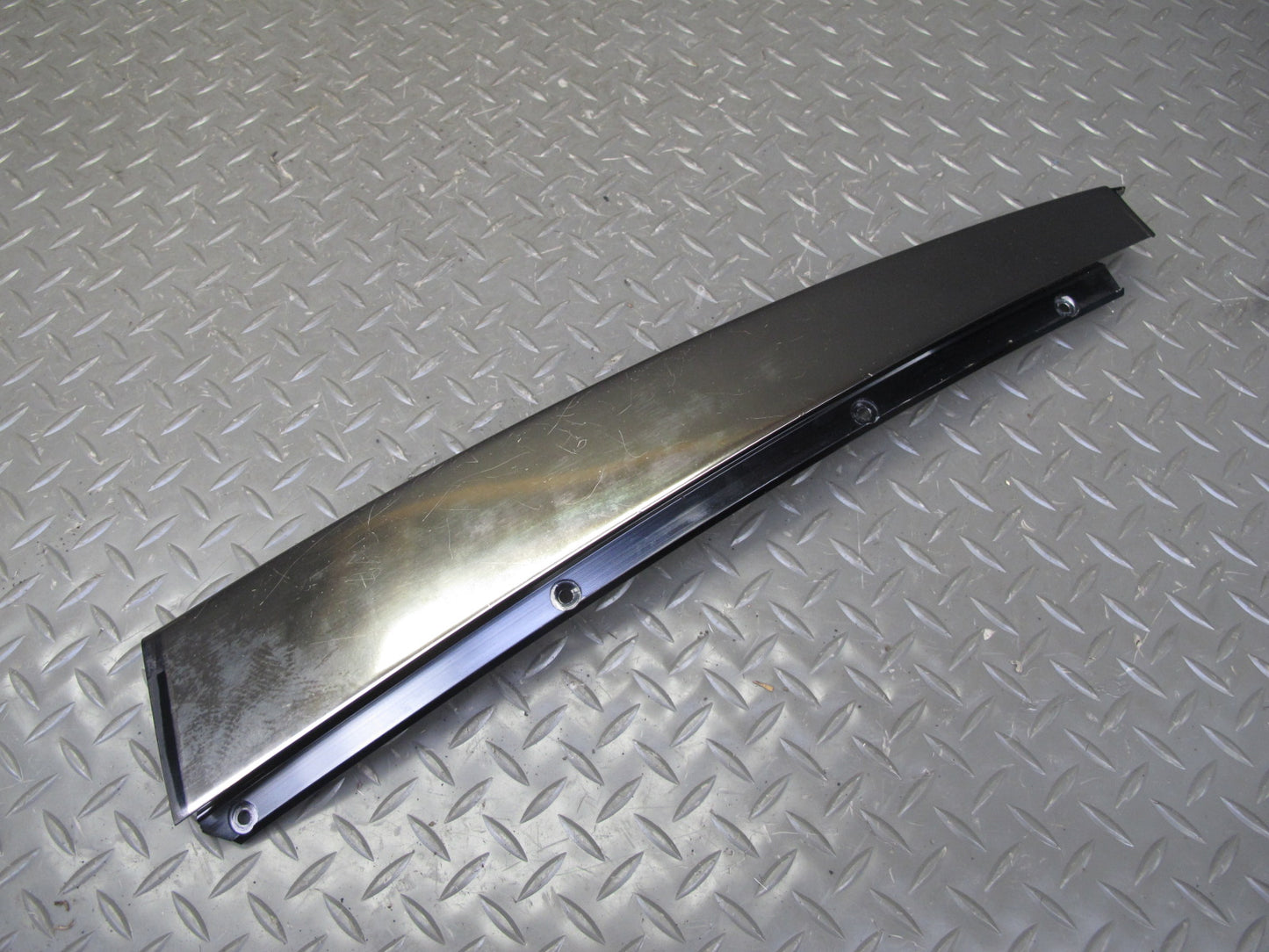 94-99 Mercedes W140 Front Right Door B Pillar & Window Trim Molding Silver Set