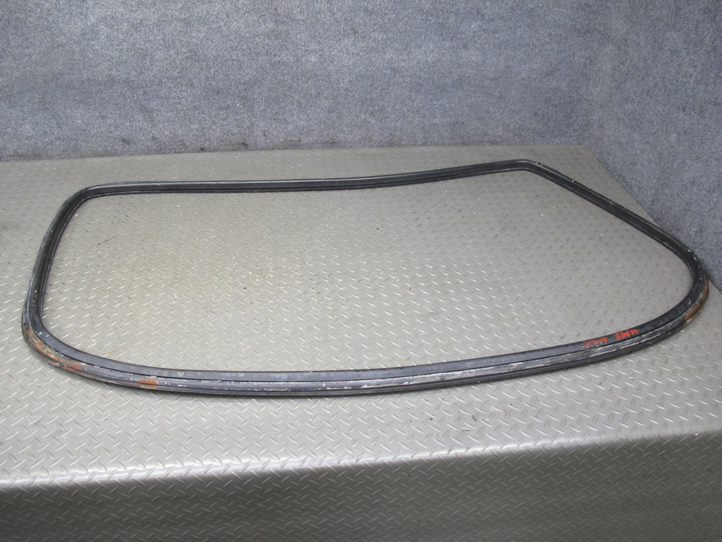 86-91 Mercedes W126 Rear Window Chrome Trim Molding Weatherstrip Seal Set OEM