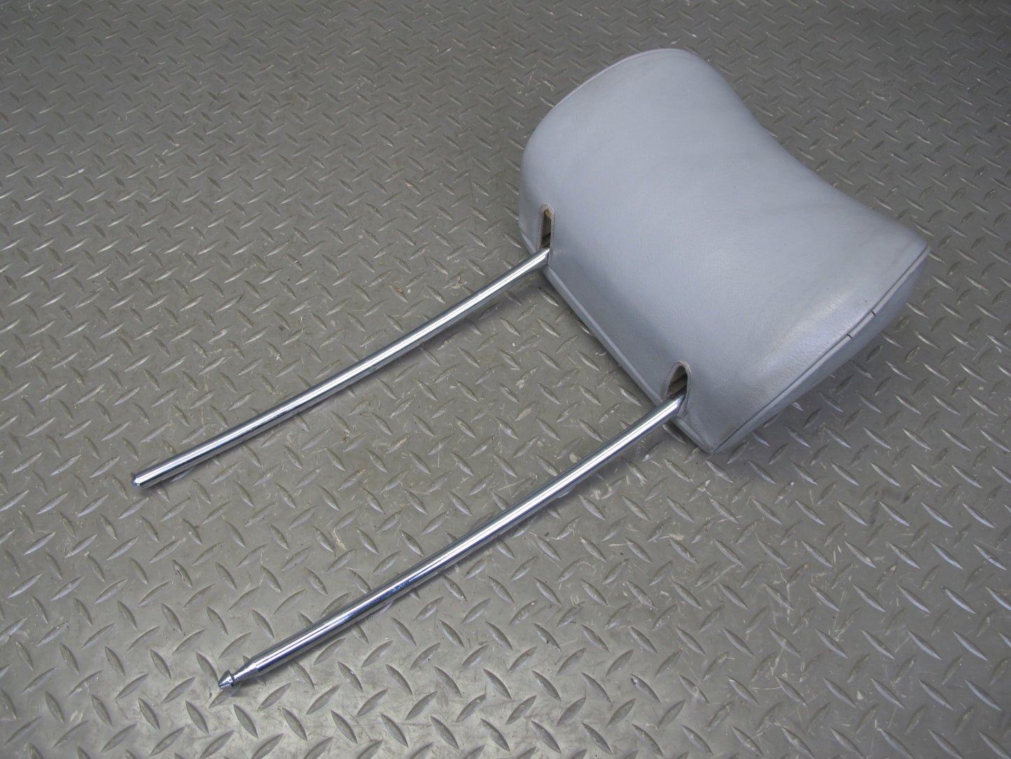 86-91 Mercedes W126 Set of 2 Front Left & Right Leather Headrest Gray OEM