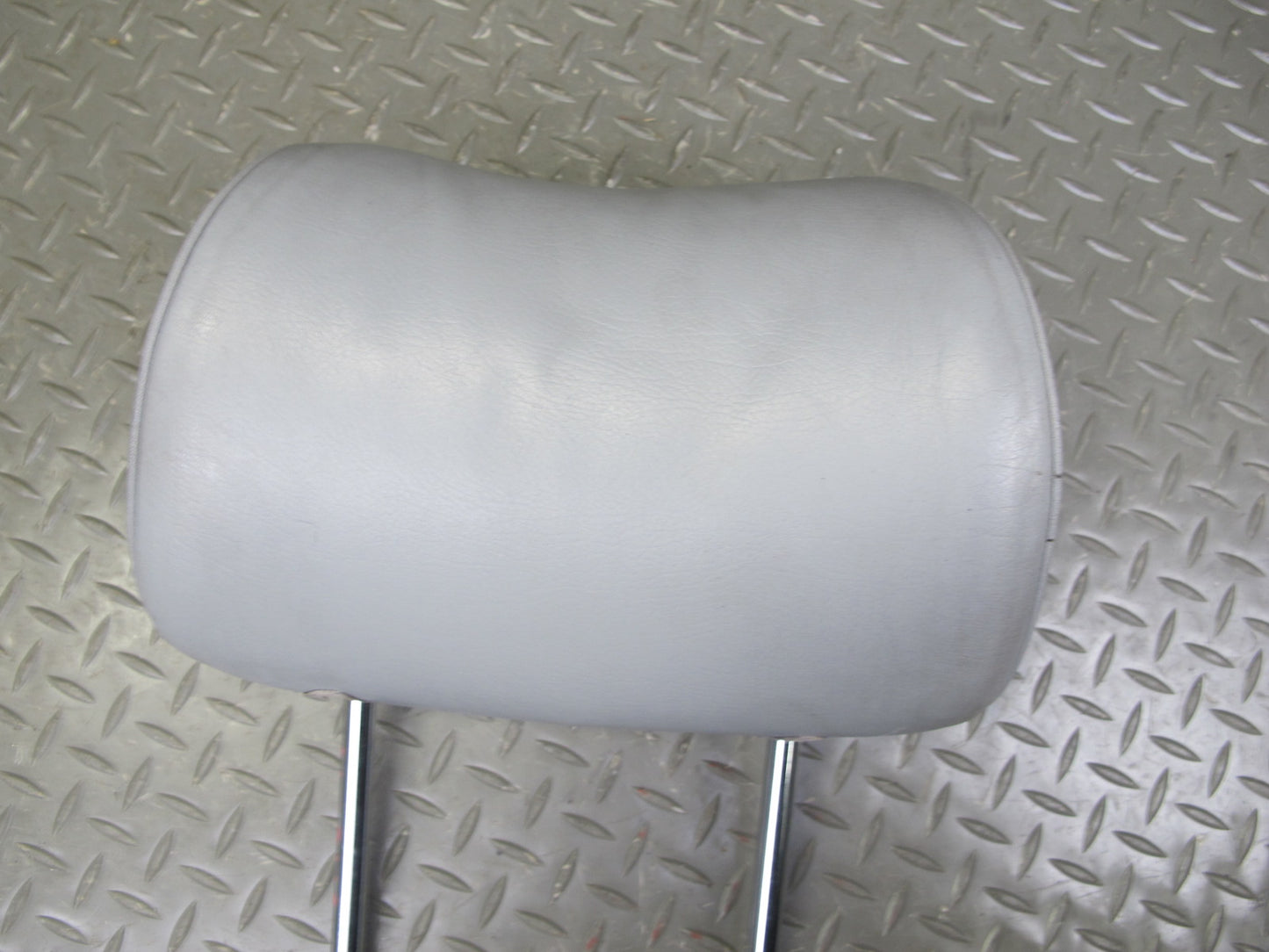 86-91 Mercedes W126 Set of 2 Front Left & Right Leather Headrest Gray OEM