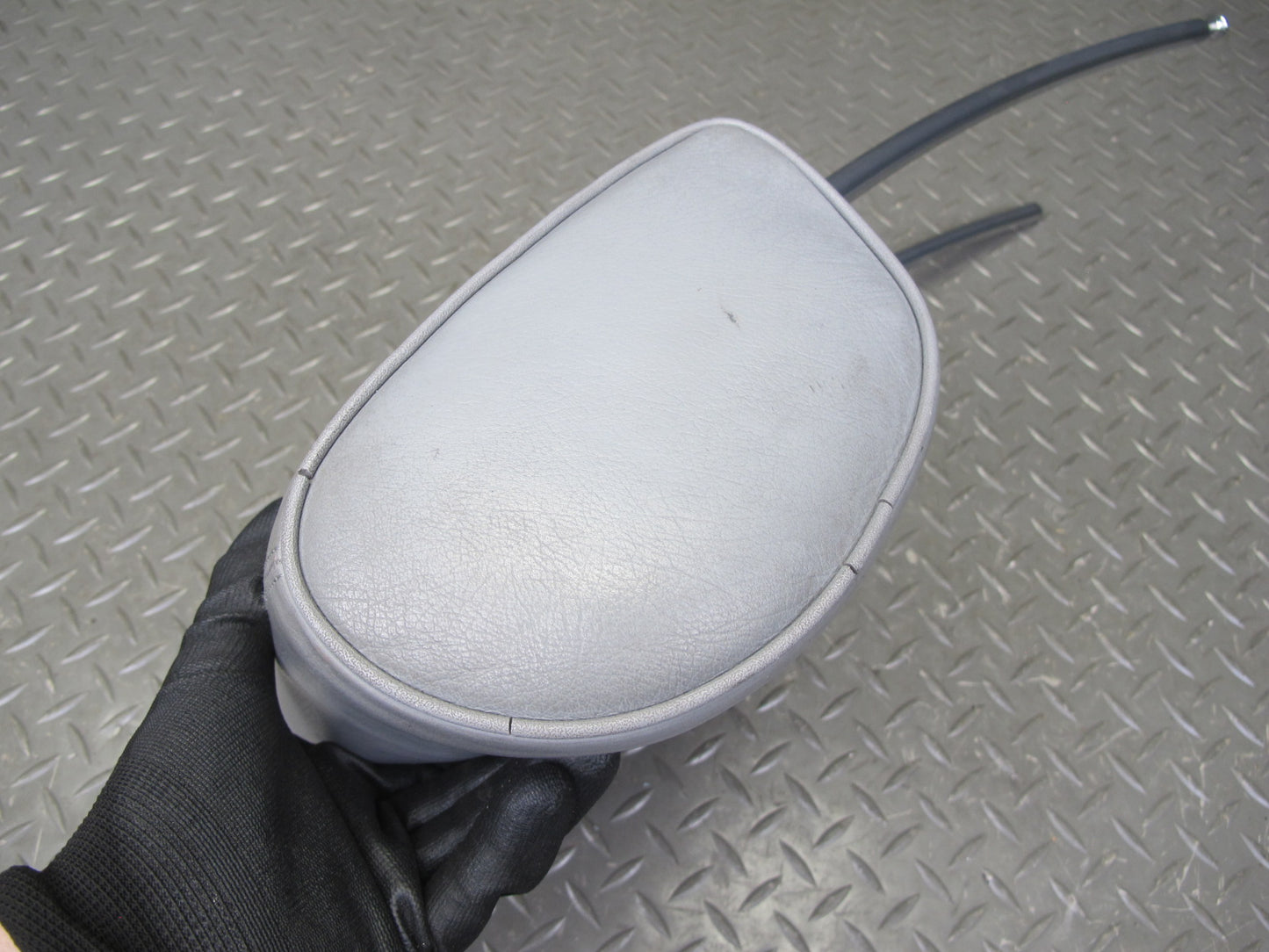 86-91 Mercedes W126 Set of 2 Front Left & Right Leather Headrest Gray OEM