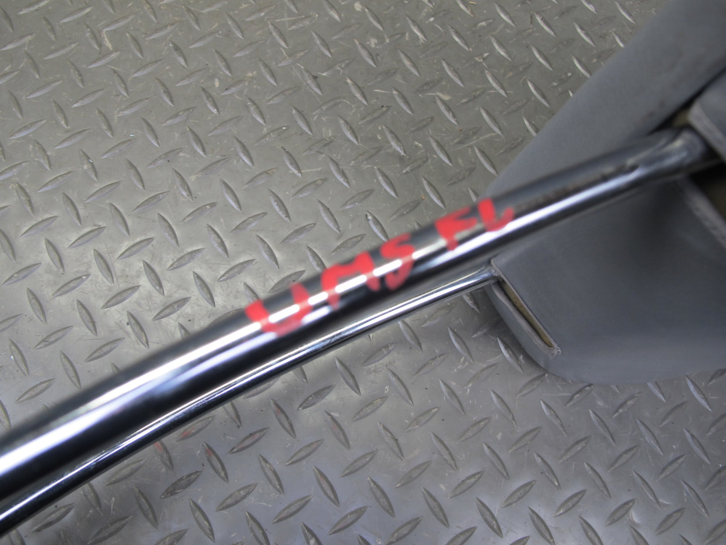 86-91 Mercedes W126 Set of 2 Front Left & Right Leather Headrest Gray OEM