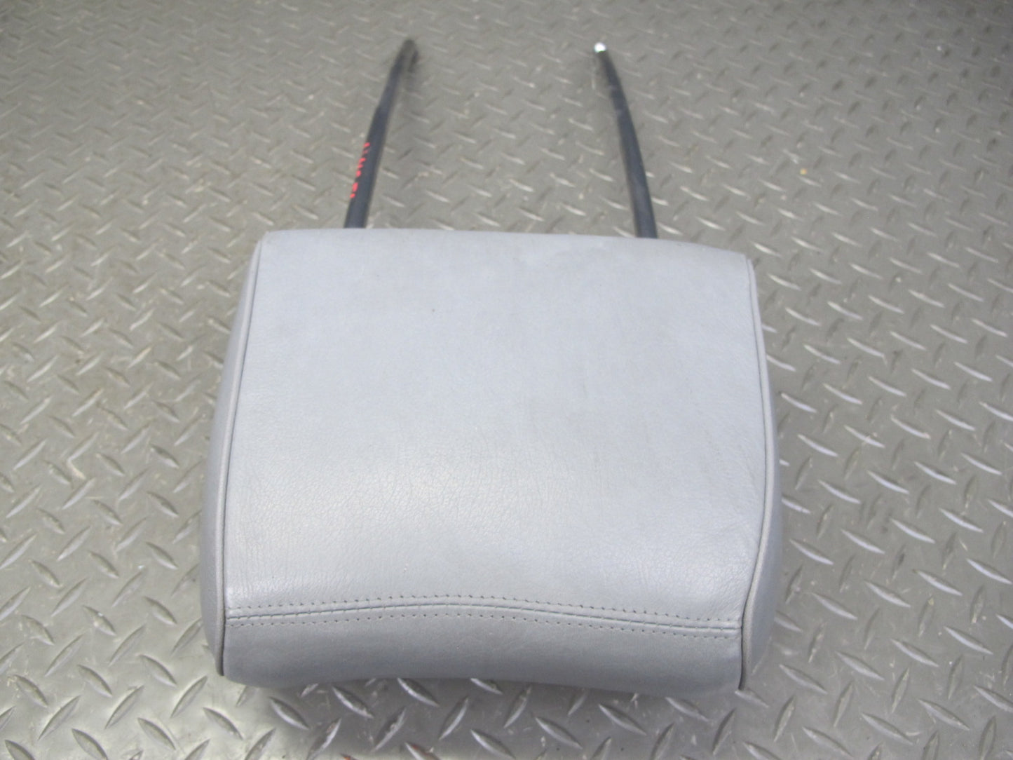 86-91 Mercedes W126 Set of 2 Front Left & Right Leather Headrest Gray OEM