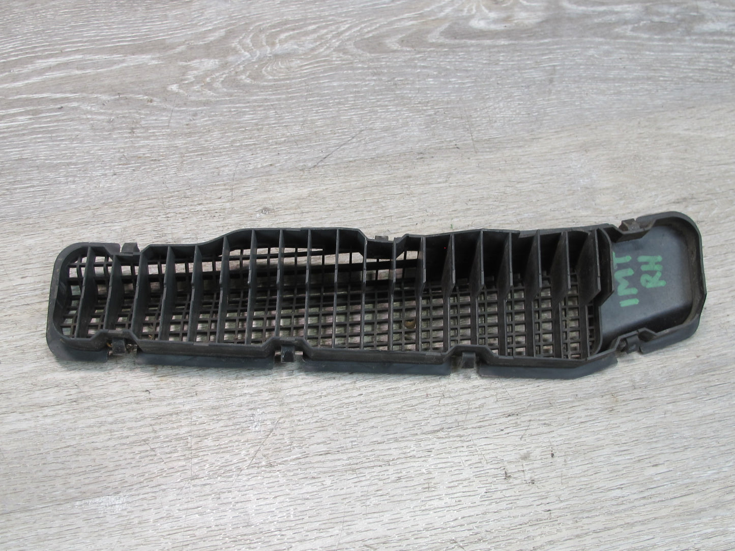 91-99 Dodge Stealth 3000GT Windshield Wiper Cowl Vent Trim Panel Grille Set OEM