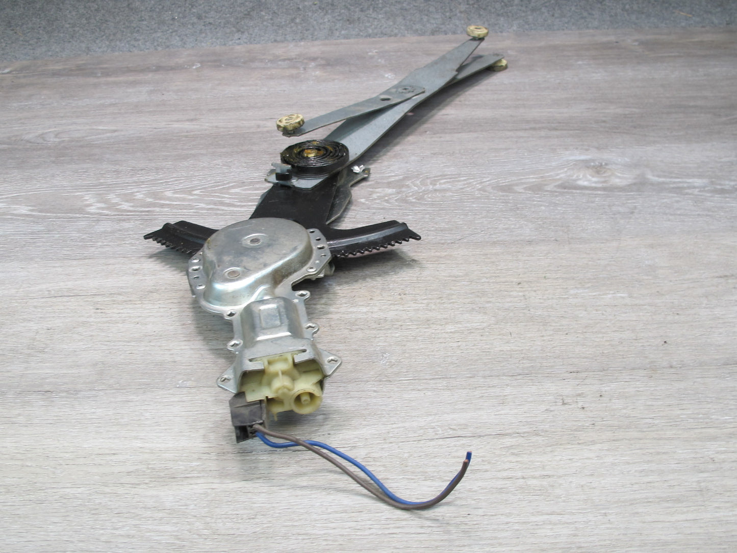 93-02 Chevrolet Camaro Front Right Passenger Door Window Regulator w Motor OEM