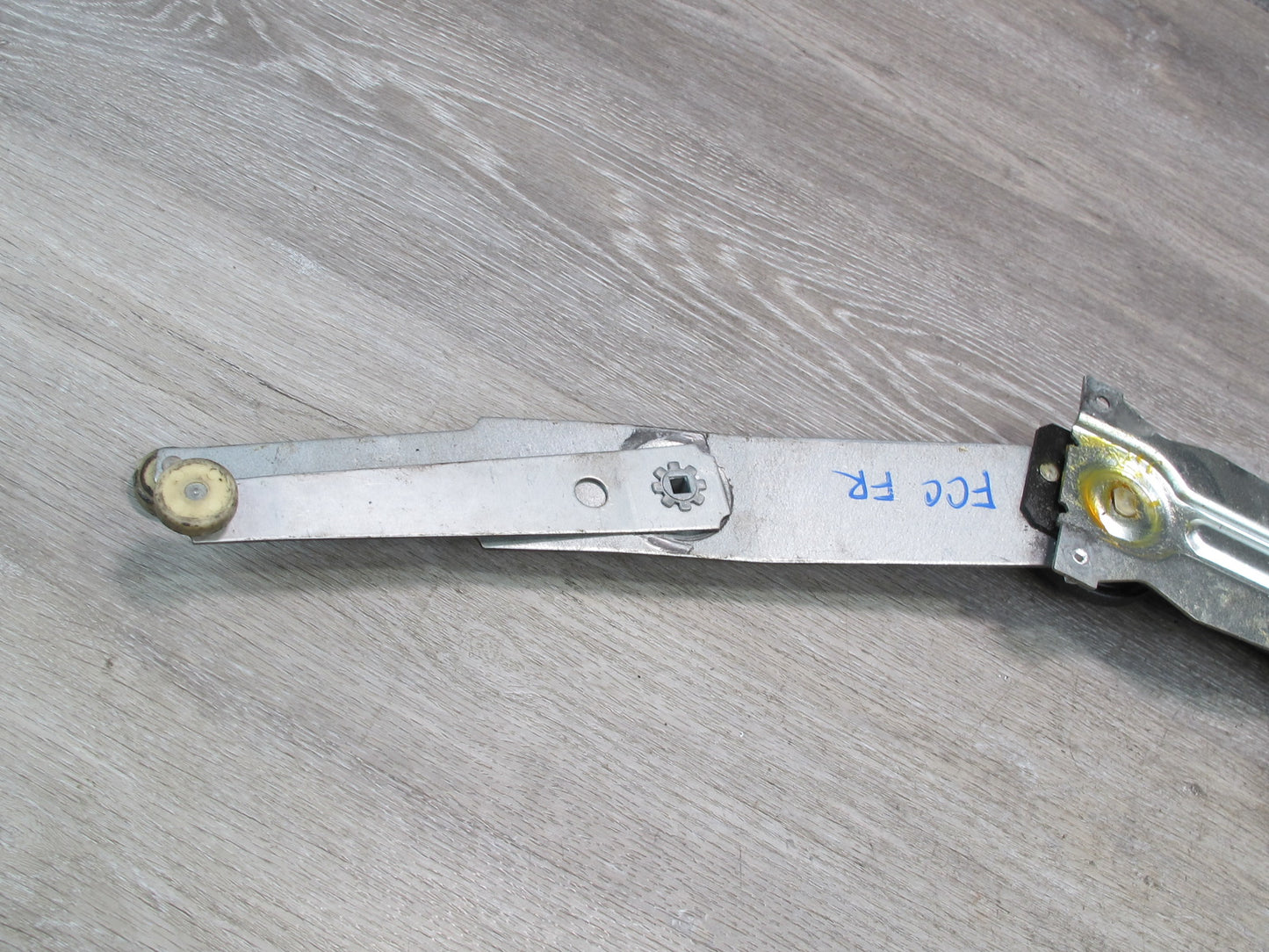 93-02 Chevrolet Camaro Front Right Passenger Door Window Regulator w Motor OEM