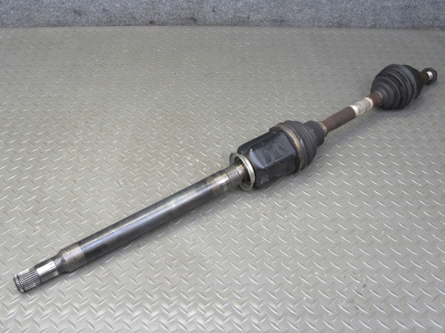 2013-2022 Land Range Rover L405 5.0L 4x4 Front Right Suspension Axle Shaft