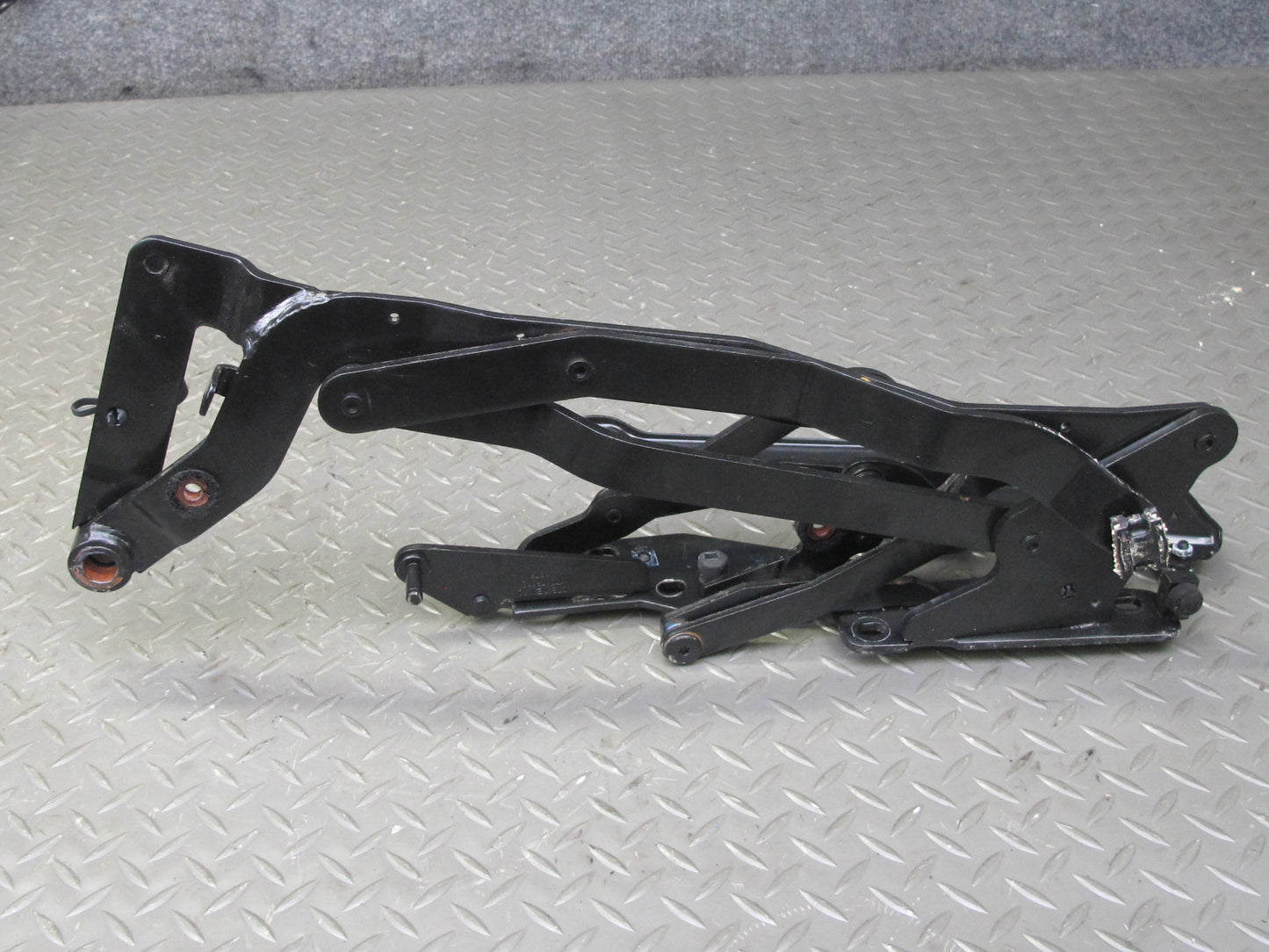 2004-2009 Cadillac XLR Rear Left & Right Side Convertible TOP Hinge Bracket Set