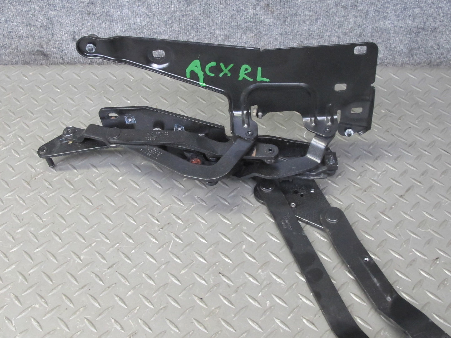 2004-2009 Cadillac XLR Rear Left & Right Side Convertible TOP Hinge Bracket Set