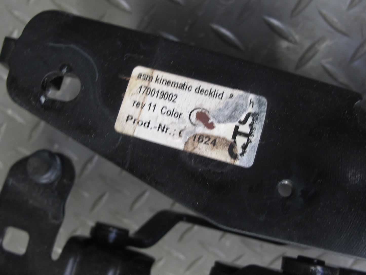 2004-2009 Cadillac XLR Rear Left & Right Side Convertible TOP Hinge Bracket Set