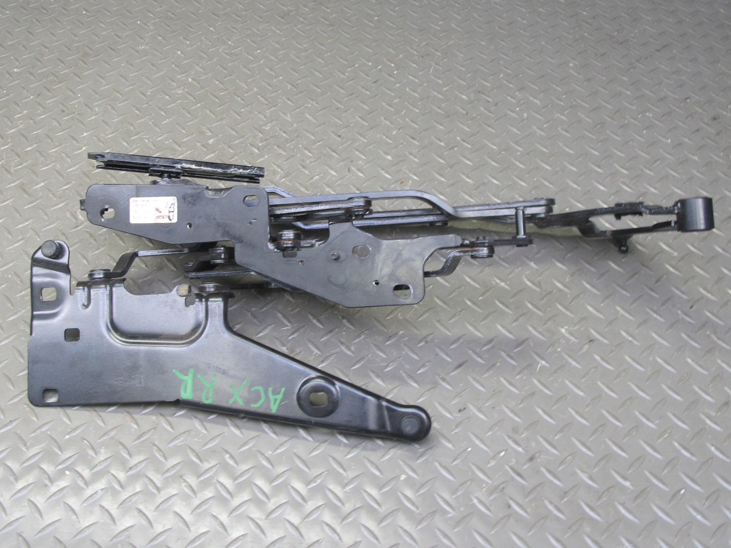 2004-2009 Cadillac XLR Rear Left & Right Side Convertible TOP Hinge Bracket Set