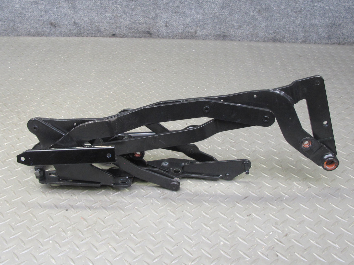 2004-2009 Cadillac XLR Rear Left & Right Side Convertible TOP Hinge Bracket Set