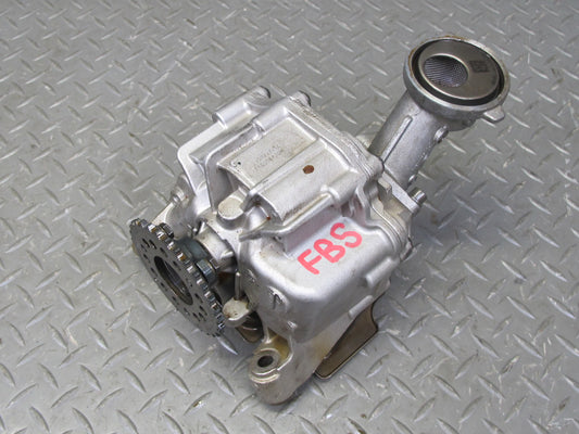 12-18 BMW F12 F13 N63 Engine Motor Oil Pump 7612772 OEM