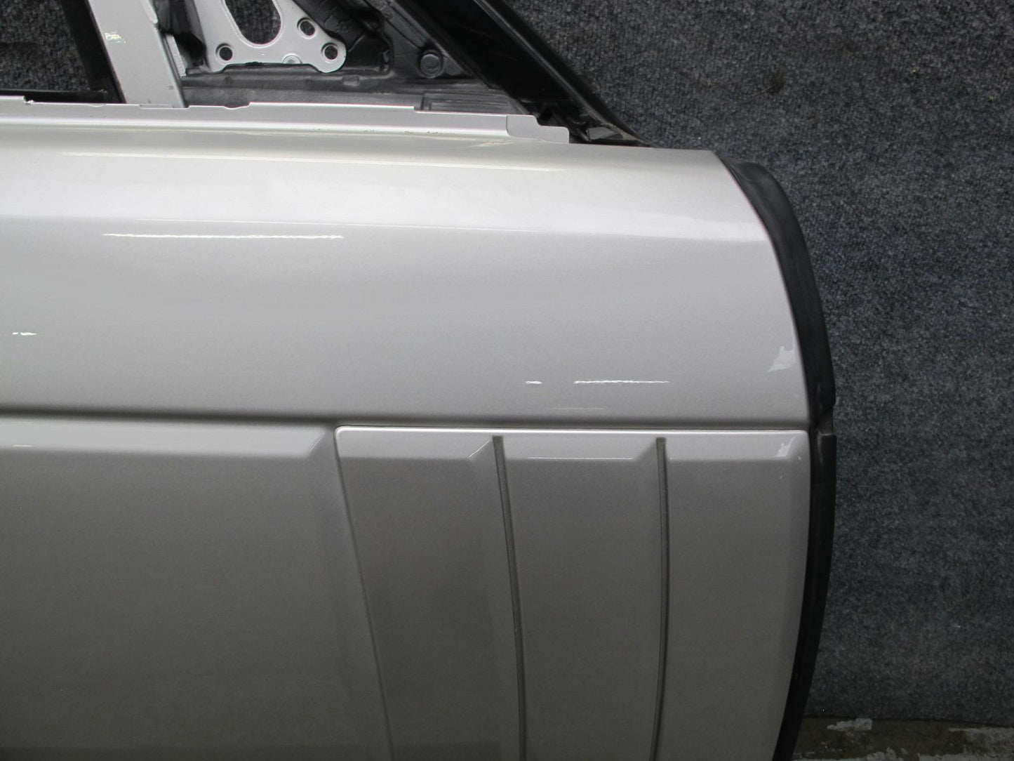 2013-2022 Land Range Rover L405 Front Right Door Shell
