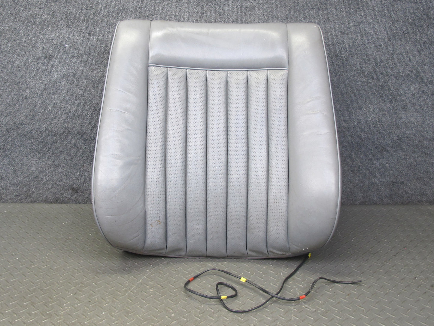 86-88 Mercedes W126 Sedan Front Right Seat Upper Leather Backrest Cushion OEM