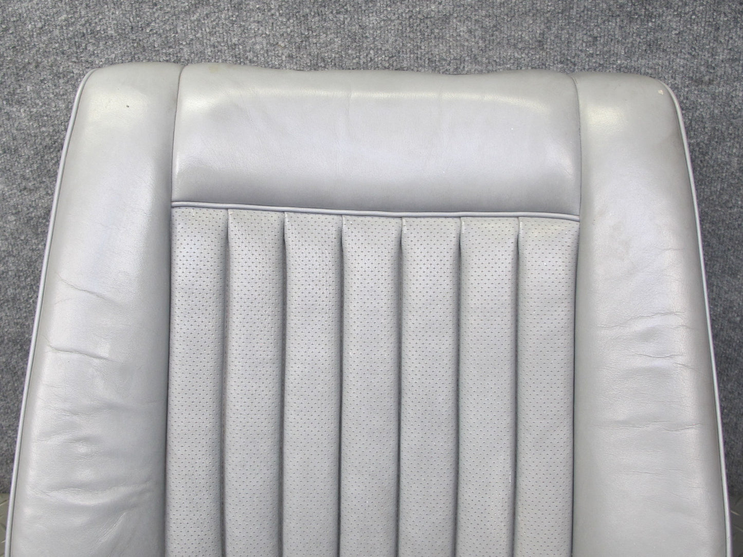 86-88 Mercedes W126 Sedan Front Right Seat Upper Leather Backrest Cushion OEM