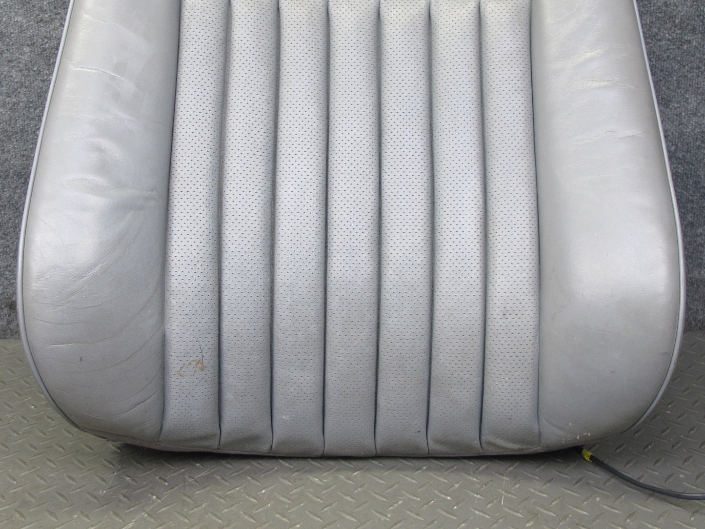 86-88 Mercedes W126 Sedan Front Right Seat Upper Leather Backrest Cushion OEM