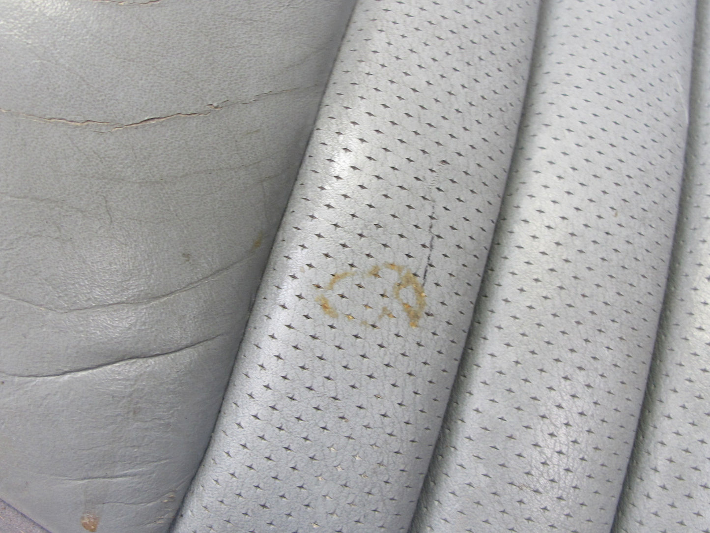 86-88 Mercedes W126 Sedan Front Right Seat Upper Leather Backrest Cushion OEM