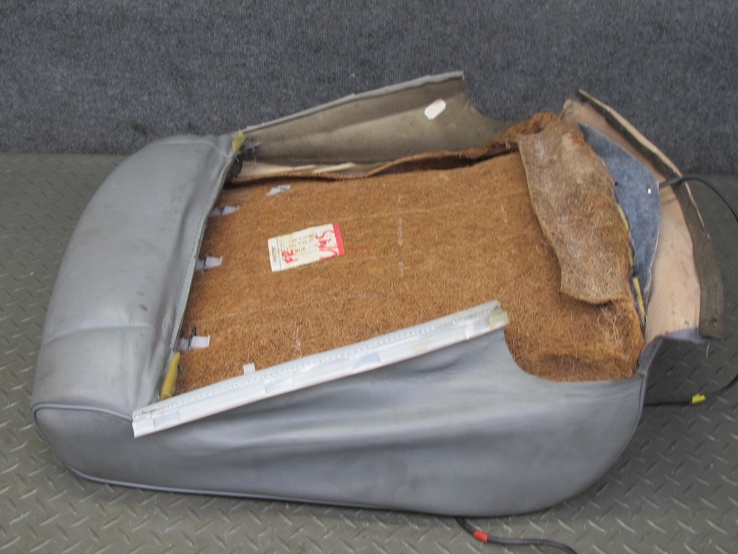 86-88 Mercedes W126 Sedan Front Right Seat Upper Leather Backrest Cushion OEM